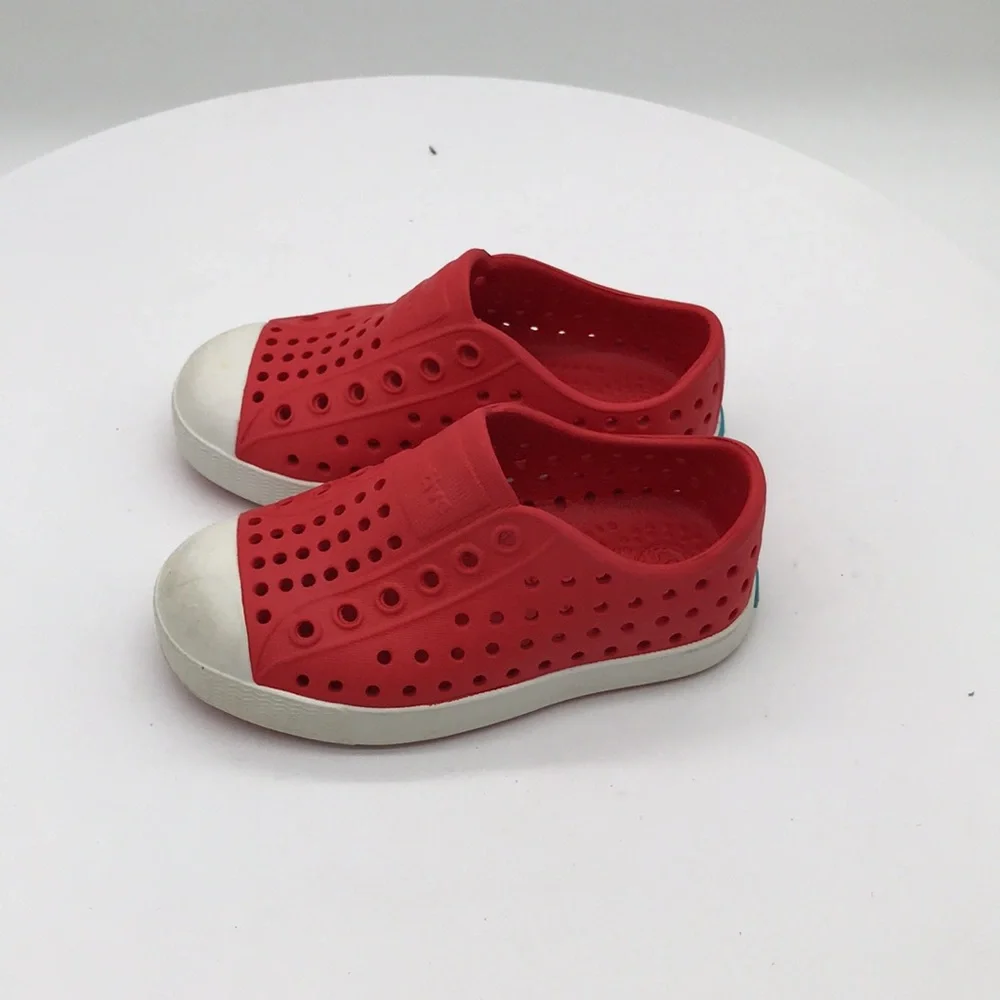 Native kids shoes size C7 US
